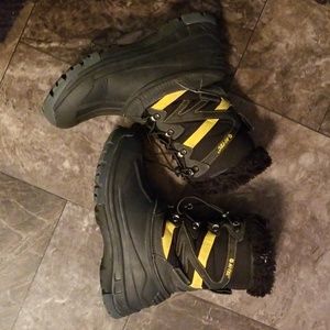 Boys winter boots